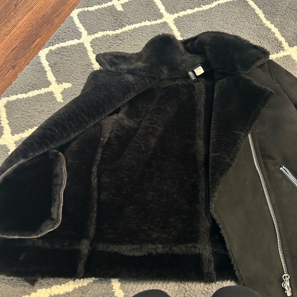 H&M FAUX FUR-LINED BIKER JACKET - Picture 7 of 15